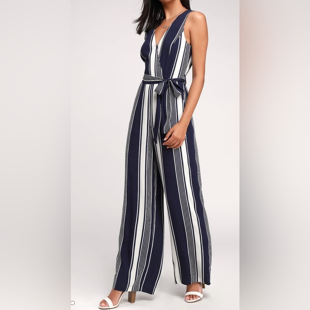 Lulu’s Maisee Navy Blue and White Striped Wide-Leg Jumpsuit